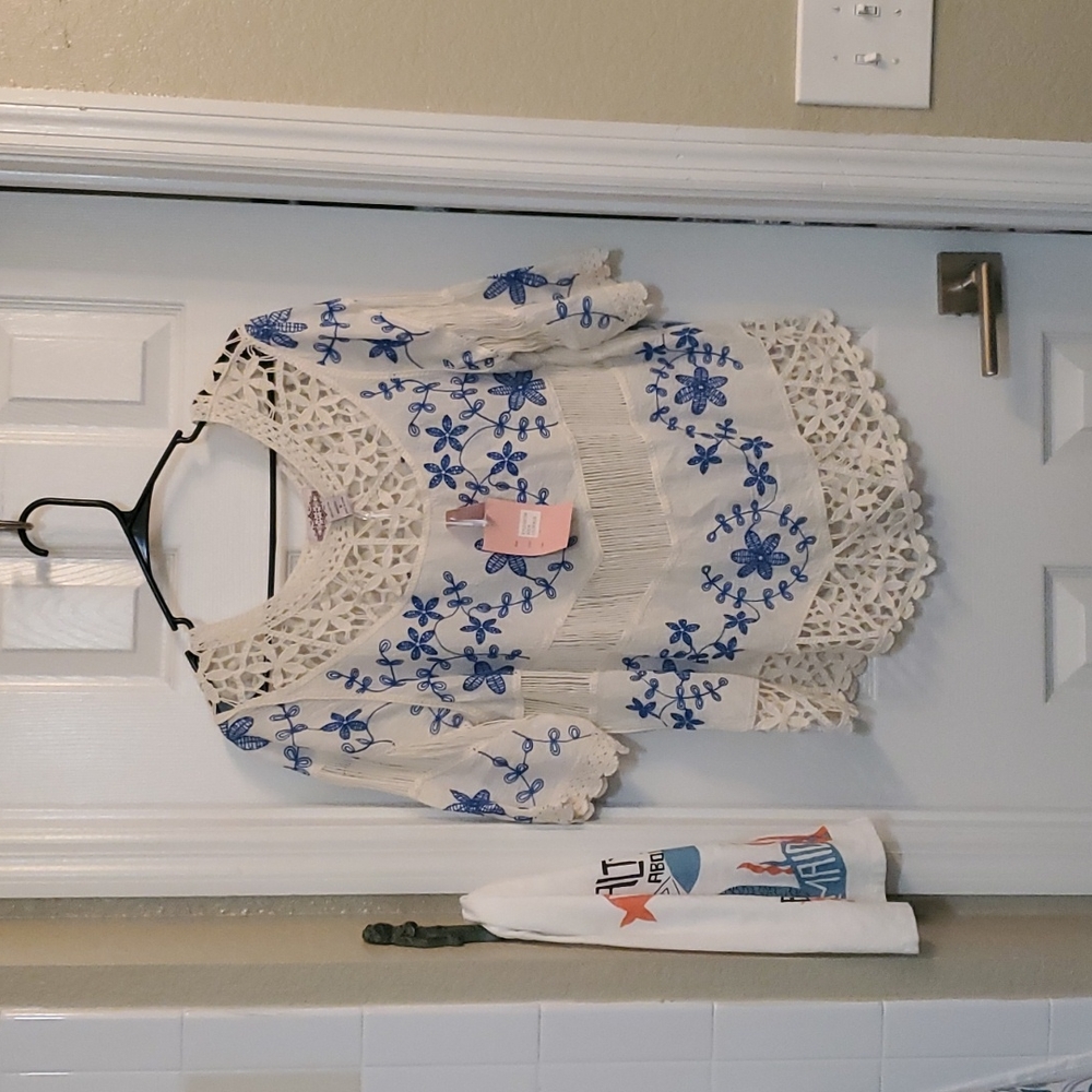 Adorable boho top